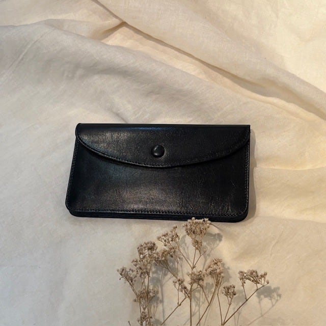 B.stuff 「フラウ」マルチコンバートメント長財布