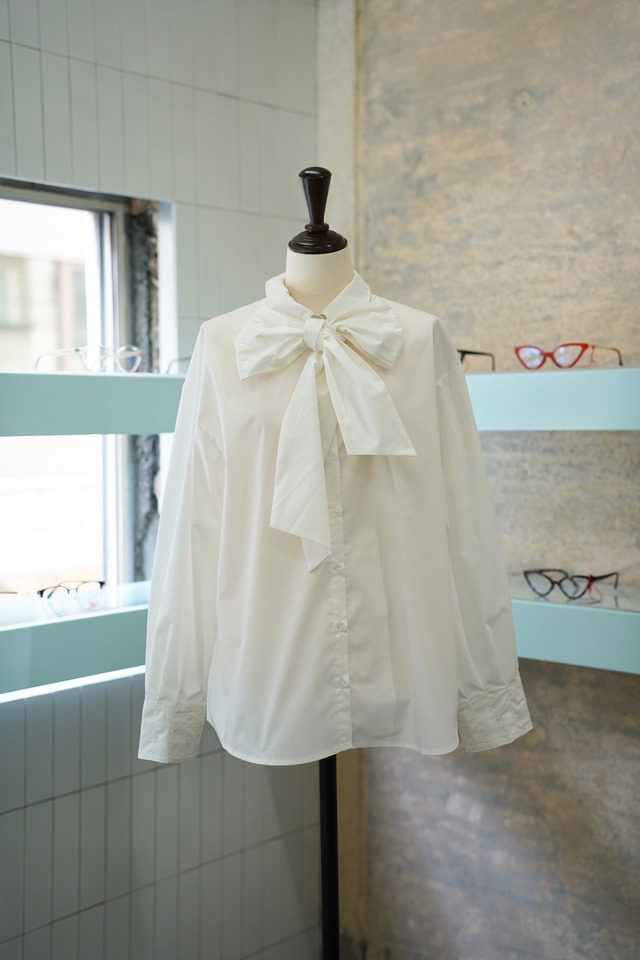 BOUTIE LONG SLEEVE BLOUSE