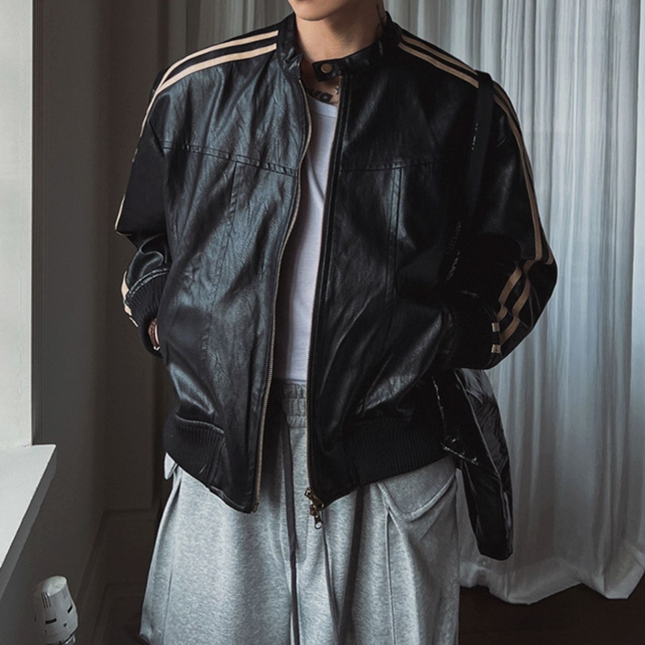 ラインフェイクレザーブルゾン　1137
