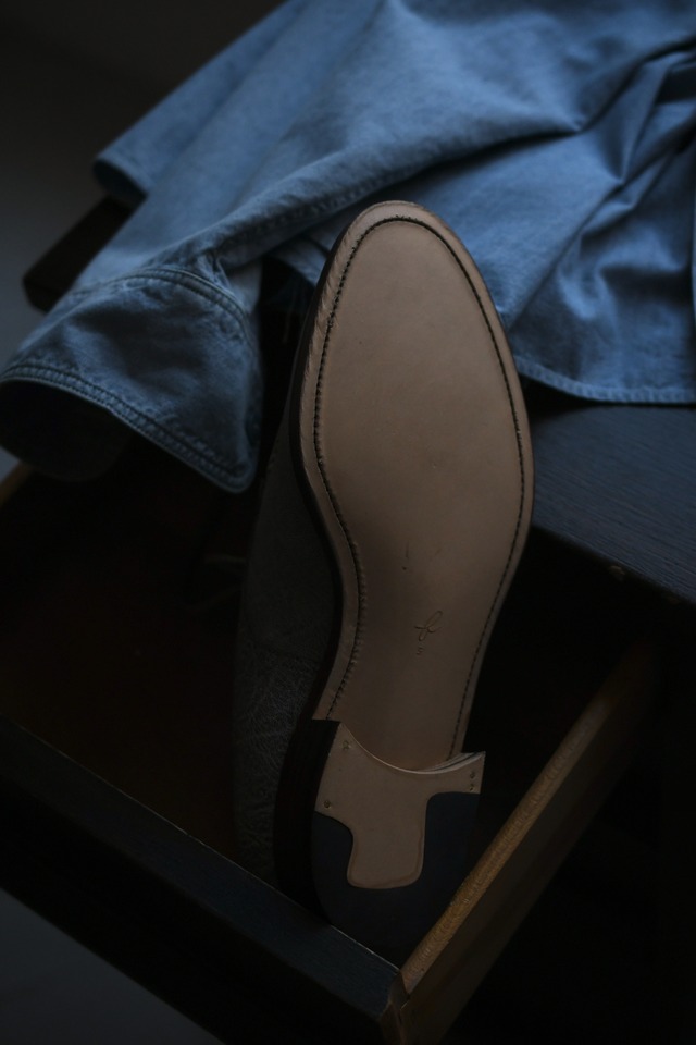 forme / Low shoes (Chavre Goat / White)