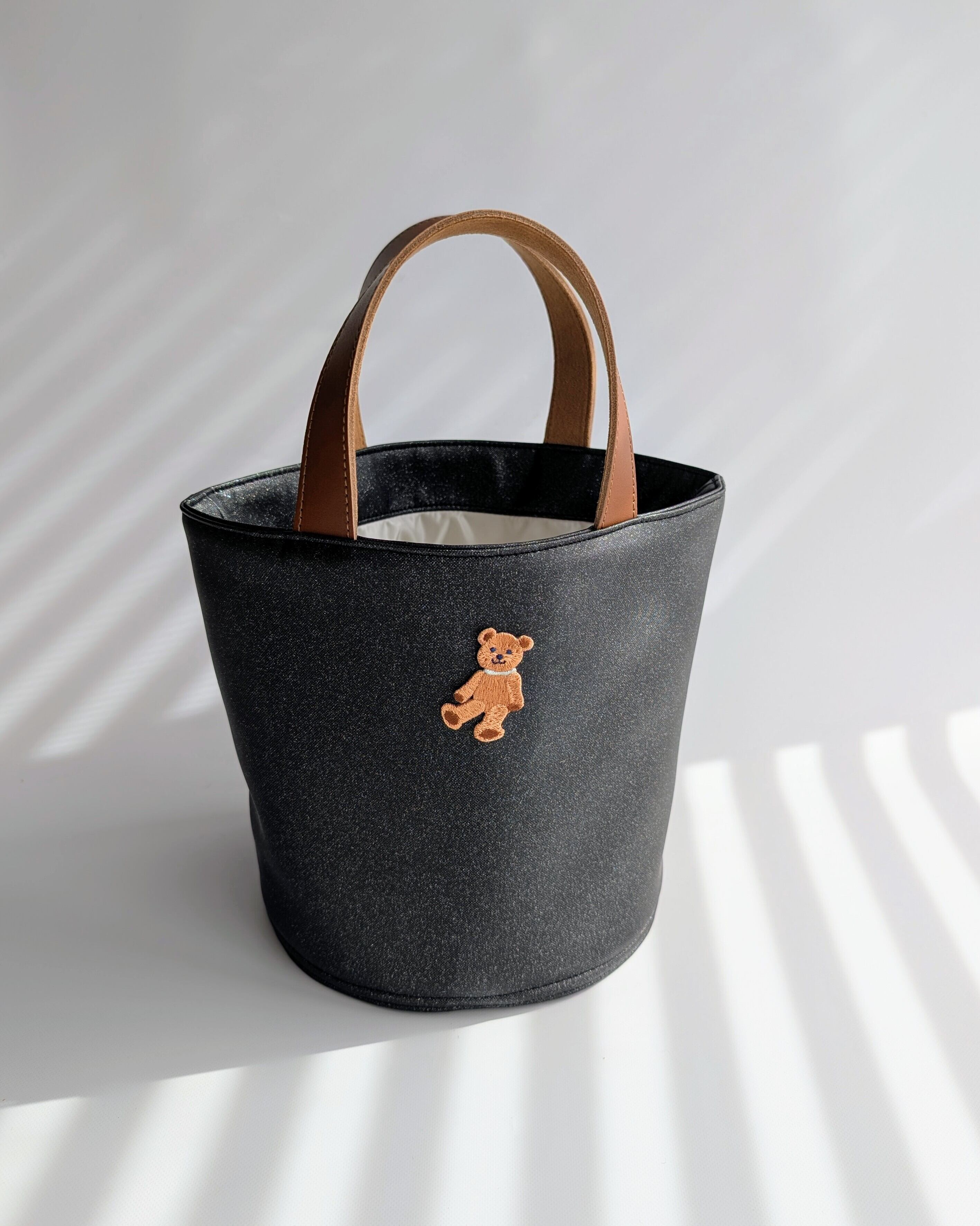 バケツトートバック(刺繍) WEB/一部店舗限定カラー』刺繍バケツバッグ