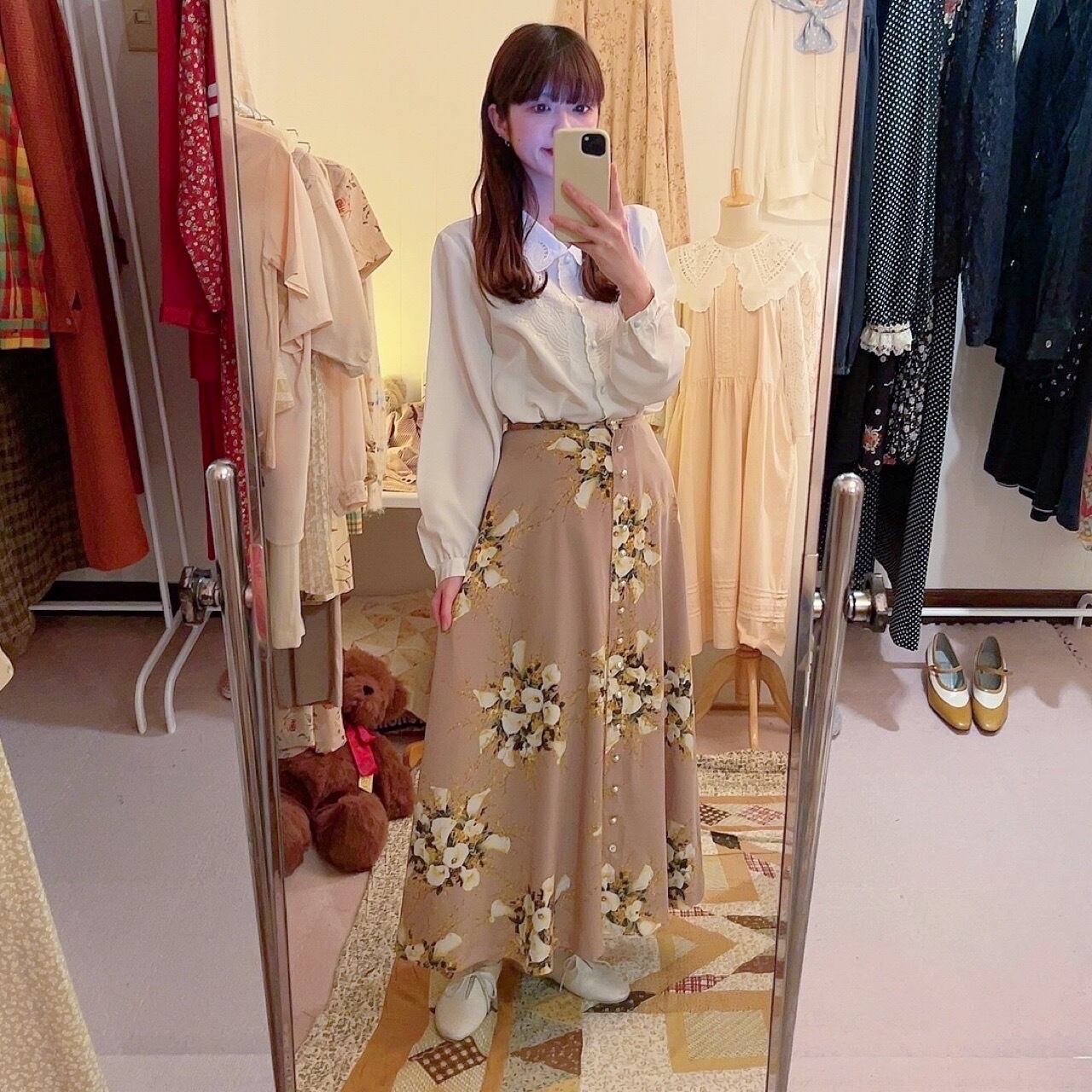 INGEBORG / flower pearl button flare skirt