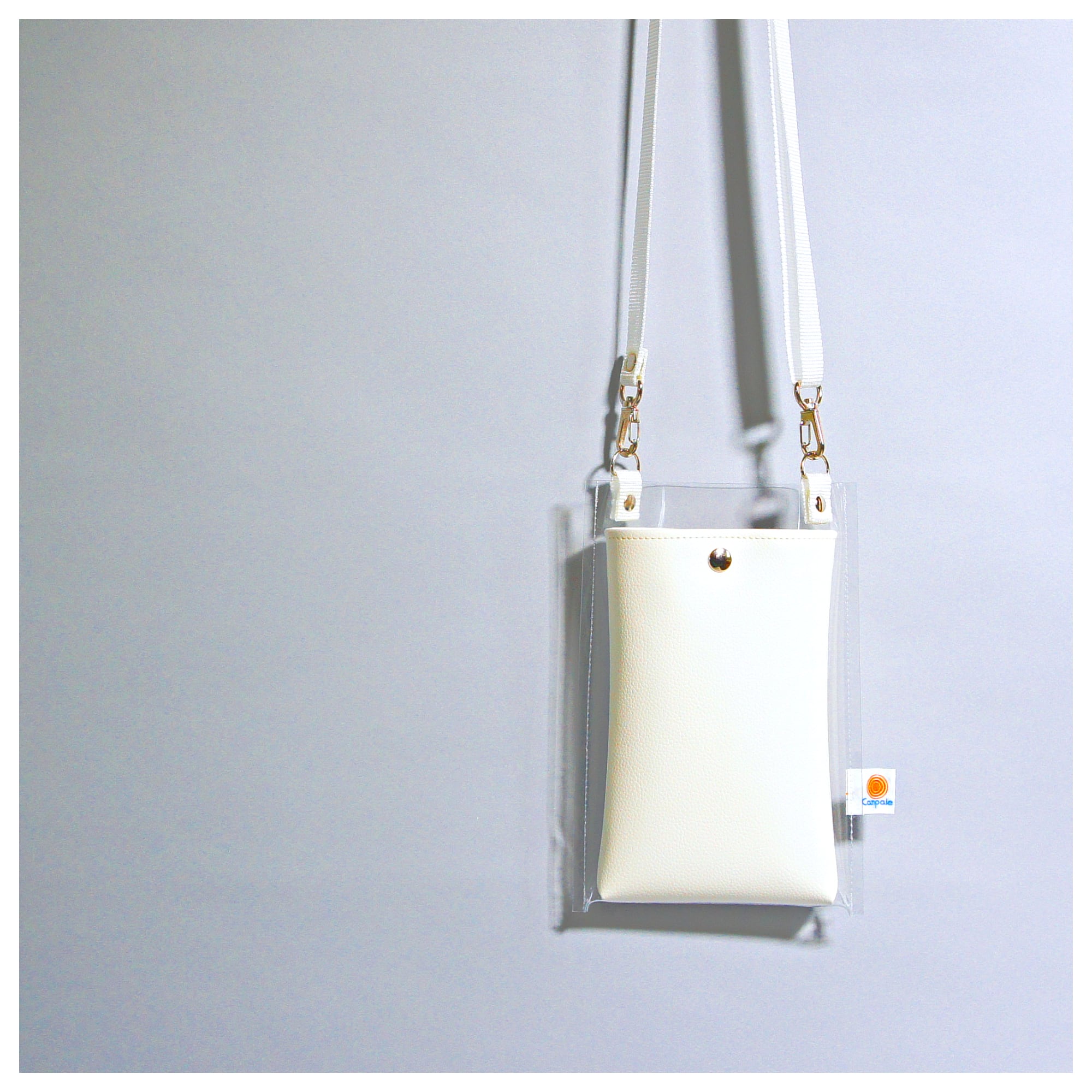 PVCとPVCレザーの涼し気スマホショルダー（クリア+オフホワイト）