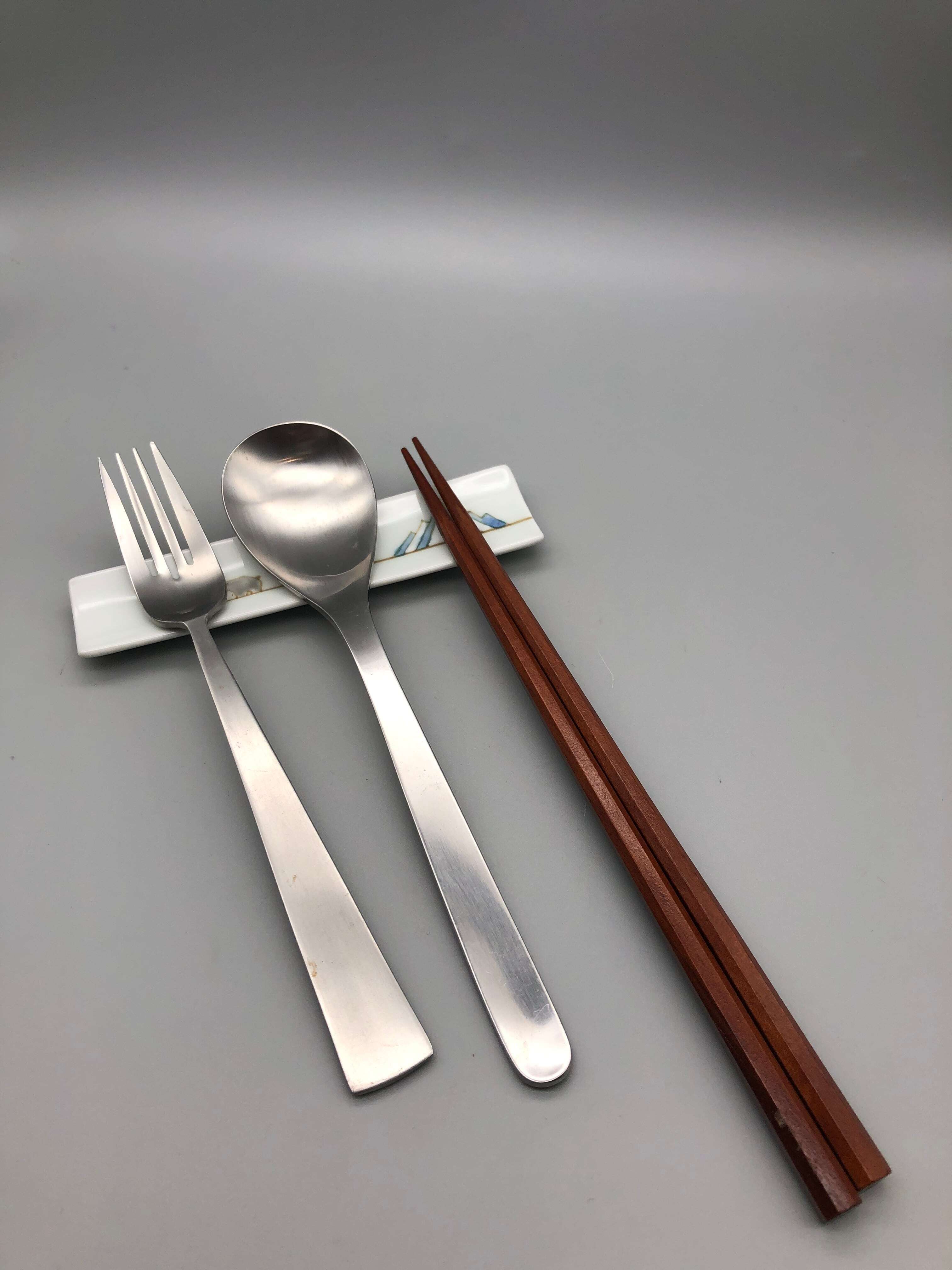 スリム箸置 外濃花詰 | 一峰窯