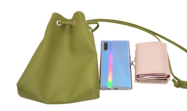 サコッシュ 小さめ 巾着型 伸び縮み紐 (ハナグリーン) ショルダーバッグ 斜め肩掛け 工房 手作り 日本製 エコパッケージ MX-0037-304