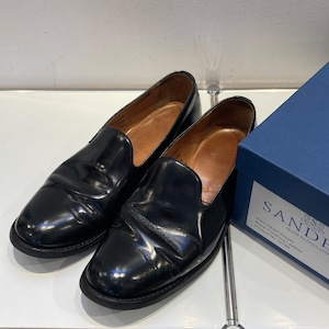 SANDERS BLACK LEATHER SLIP-ON