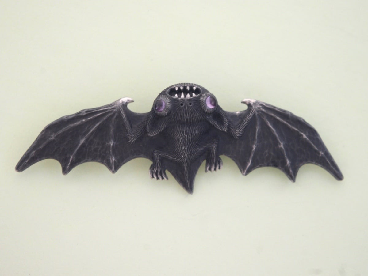 【未着用美品】紗 コウモリ 蝙蝠 一部しつけ糸付き セミアンティーク 昭和レトロ うつわやみたす コウモリ蝙蝠 こうもり ヤミトヒカリ カップ 黒 【公式