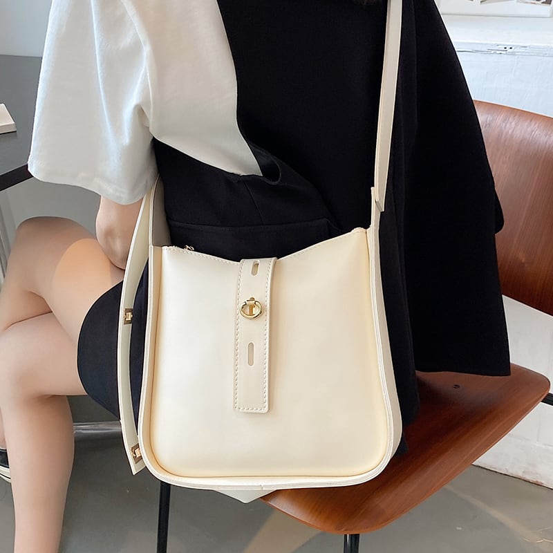 サマーレッド 夏物 メッセンジャーバッグ Tiancai_Wing_Bag28516210844