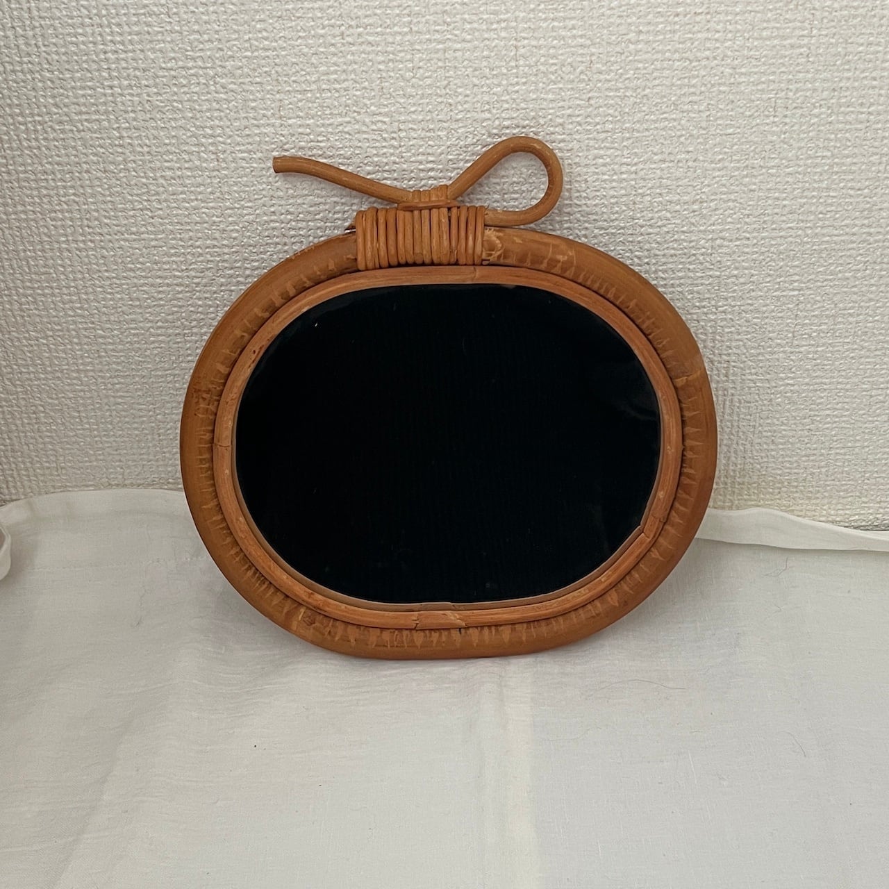 ラタンの鏡 りんご | ひなぎく