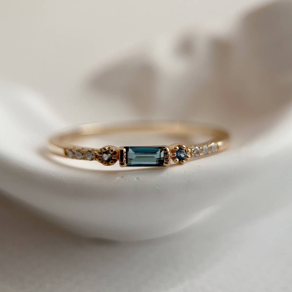 天然ロンドンブルートパーズ　レクタングル華奢リング silver925