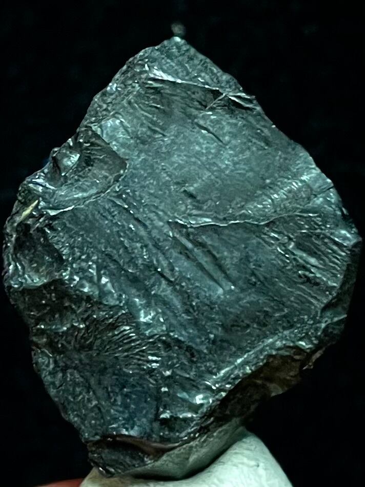 9) 浄化・護身・邪気払いの頂点!北海道「海底炭」ロック原石(小型)