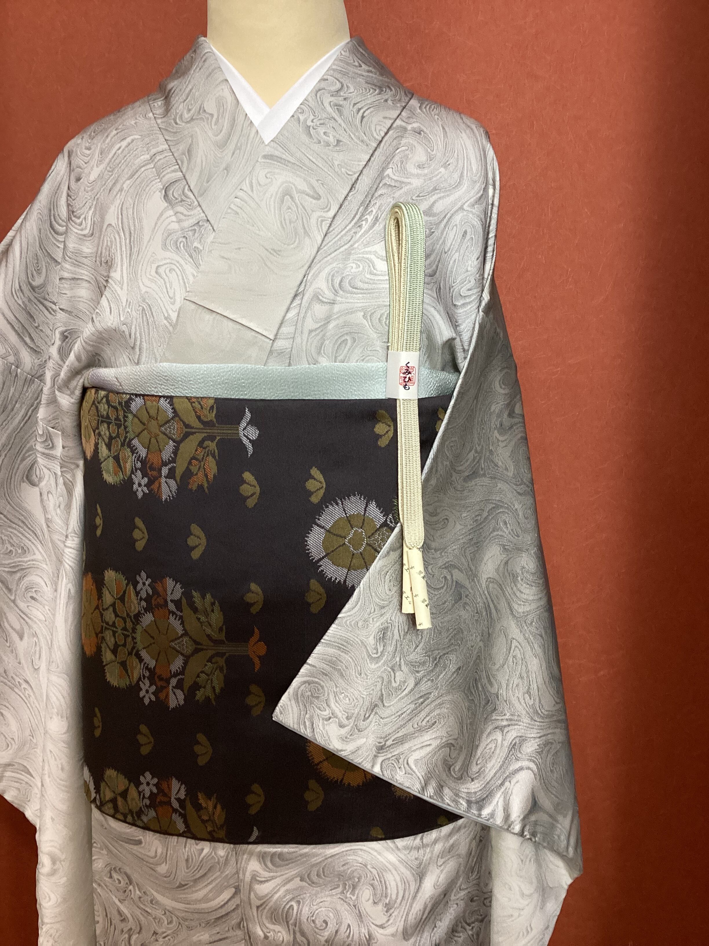 未使用】正絹・袷〜刺繍とグラデーションを美しく着る訪問着〜しつけ糸付き