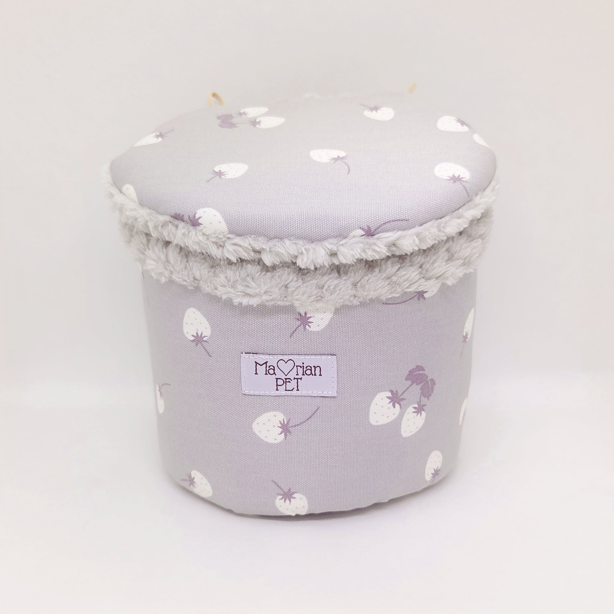 ドラム型ポーチ♡Mサイズ ニュアンスストロベリー(ブルーグレー) 春夏用 モモンガポーチ 2-3匹用