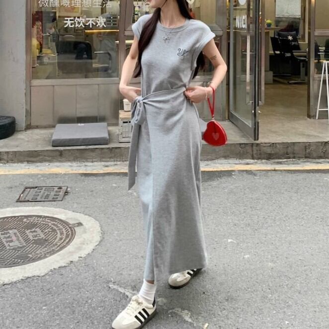 秋冬お出かけ♥タイトゆったりワンピース シンプルデザイン可愛い 秋冬お出かけ♥タイトゆったりワンピース シンプルデザイン可愛い
