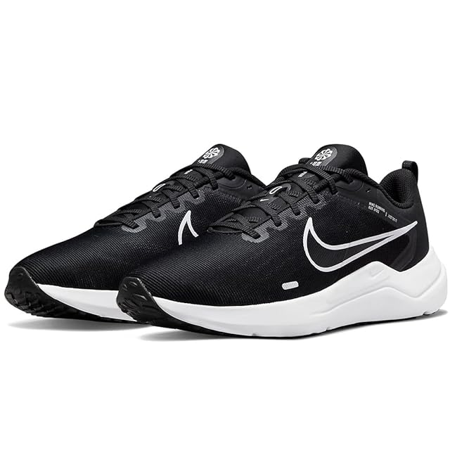 NIKE Zoom Rival Distance Black/Metallic Silver/Dark Smoke Grey