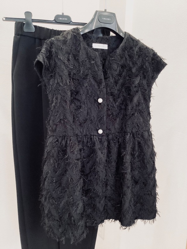 シャギー使いぺプラムベスト【Instagram配信中】