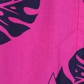 【フラダンス衣装】ピンク T&L MUUMUU FACTORY ワンピース ドレス モンステラ柄 花柄 黒 ブラック 鮮やか 華やか かわいい