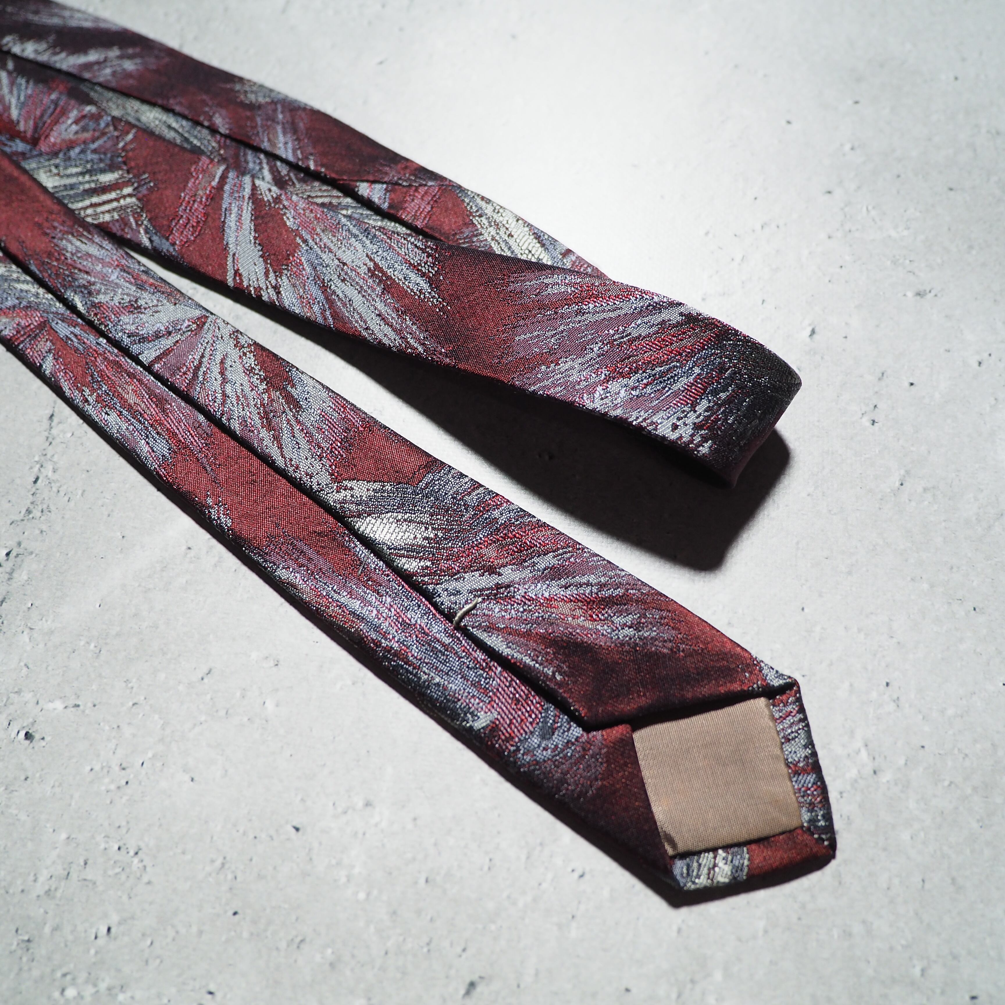 " im - ISSEY MIYAKE " Contemporary Art Embbossed vintage Silk Tie