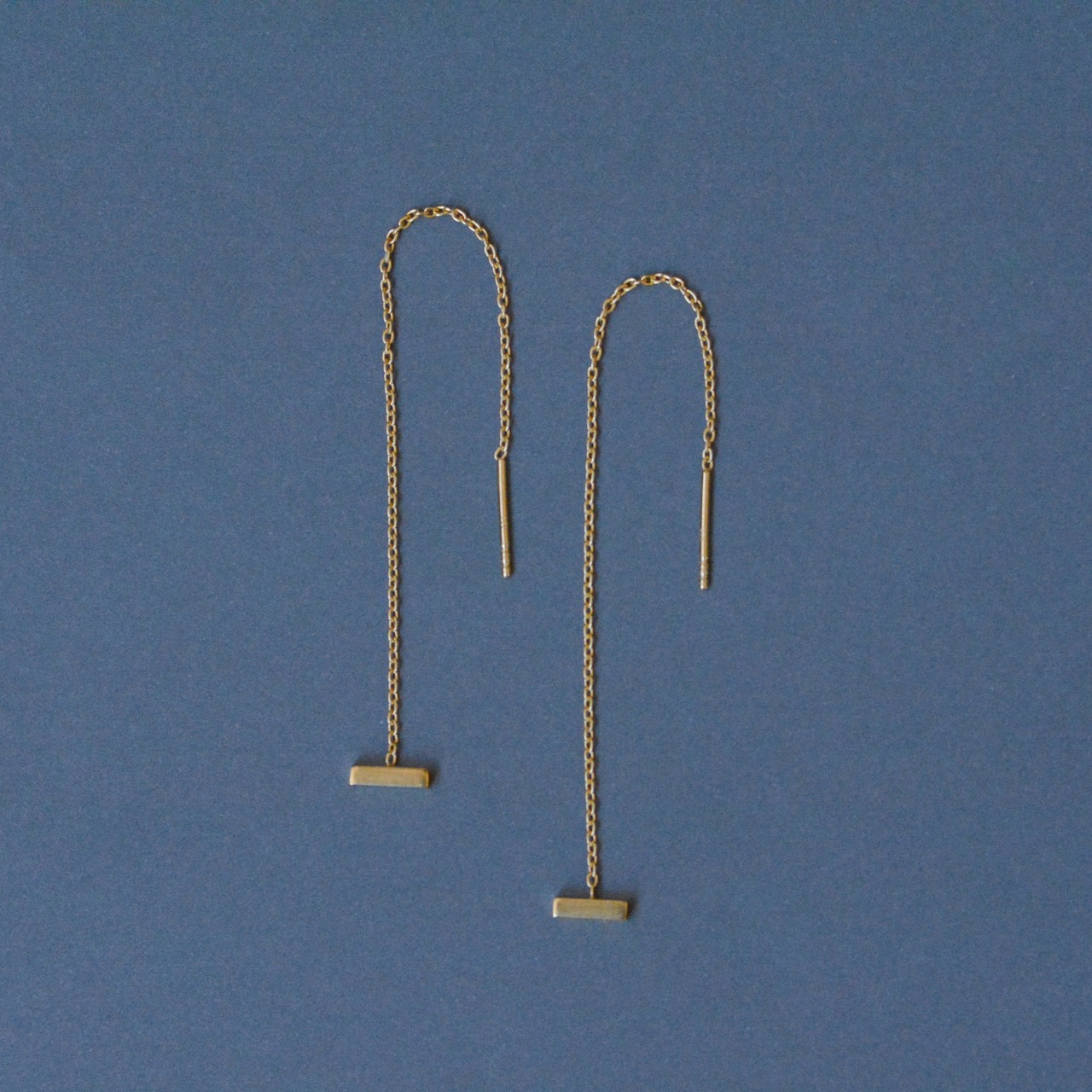 vertical  ピアス ゴールド