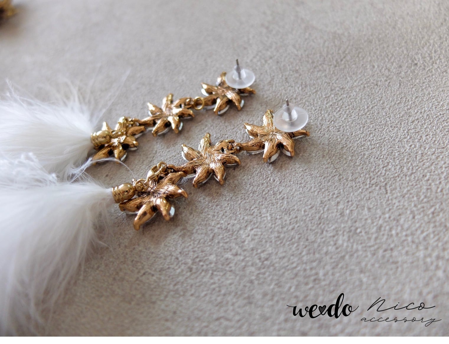ビジュー × ホワイトファー ピアス | wedo