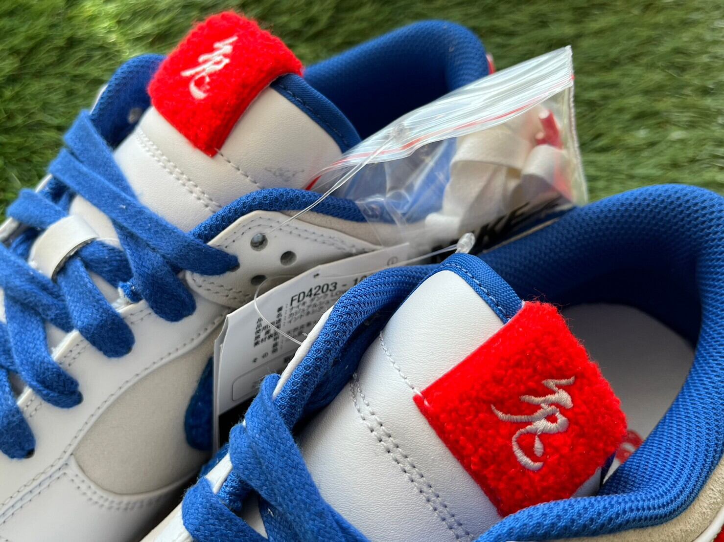 即納!最大半額!即納!最大半額!NIKE DUNK LOW RETRO PRM Rabbit