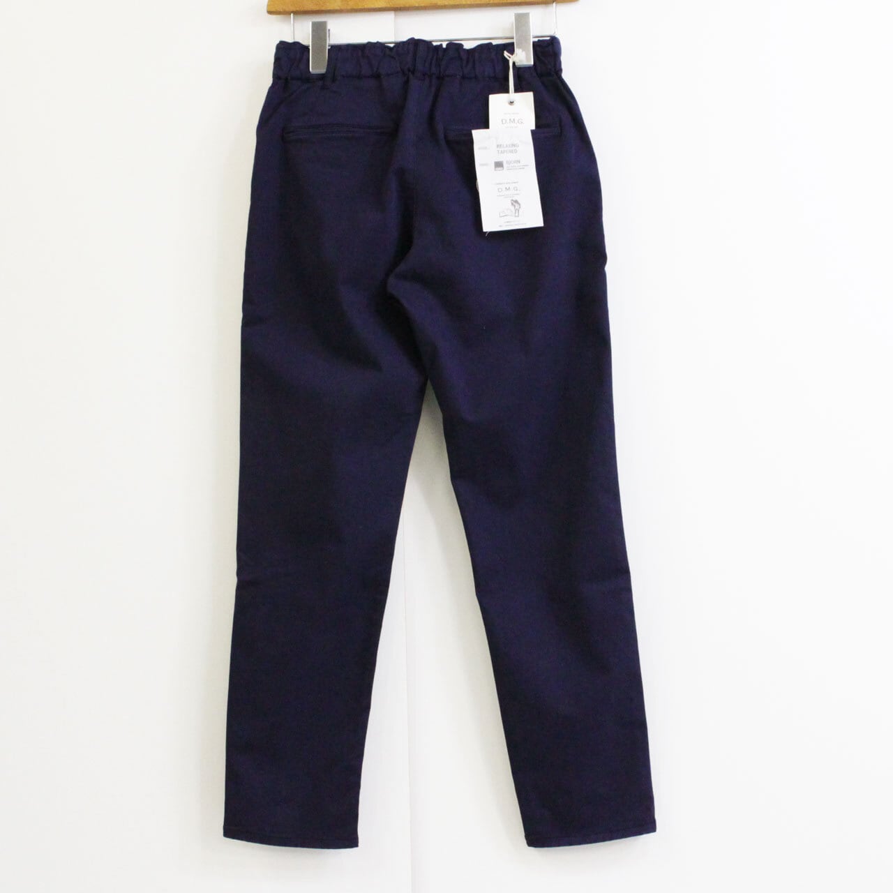 D.M.G（ドミンゴ） リラクシングテーパードパンツ 13-921T ストレッチ