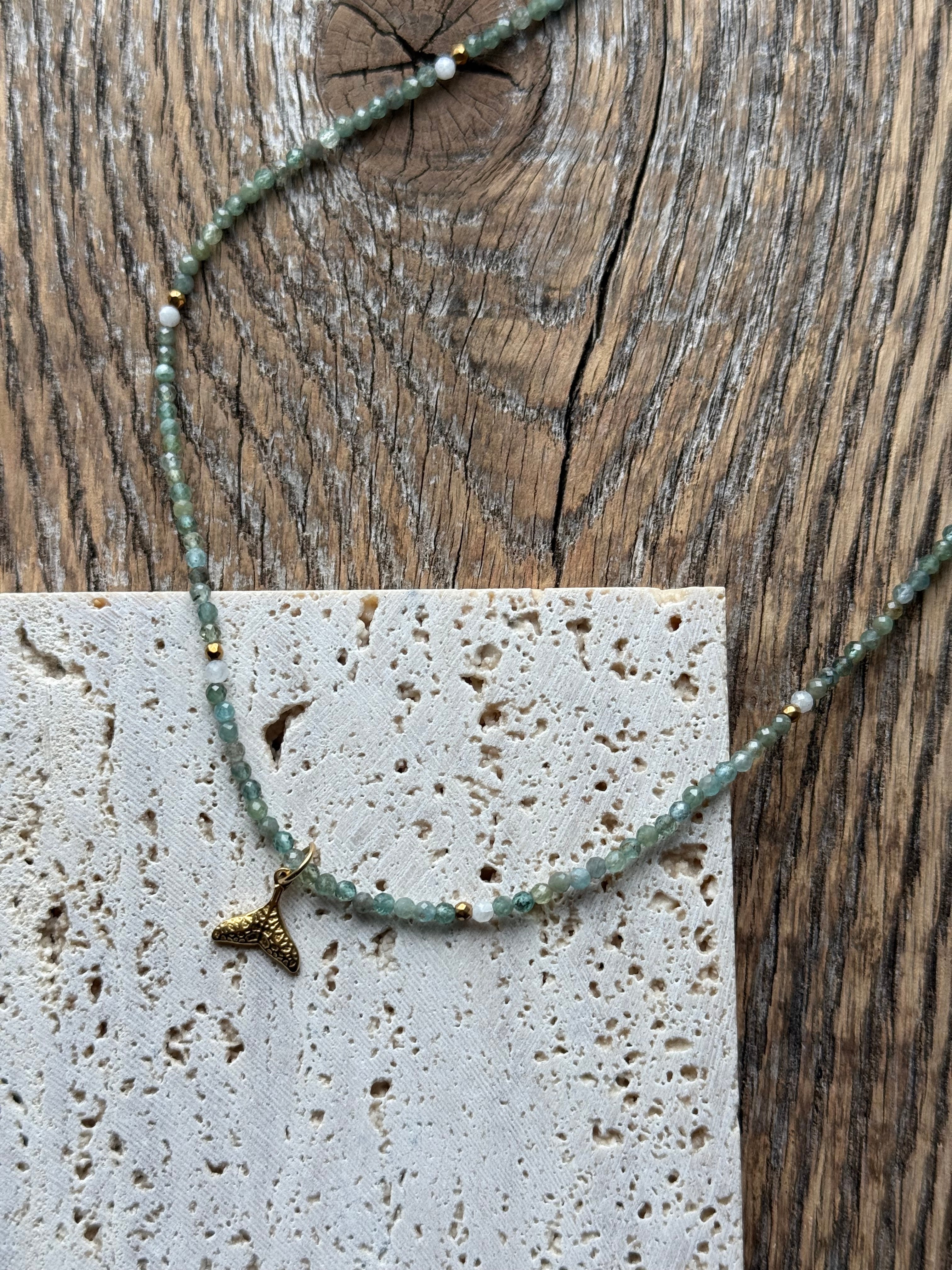 Whale Tail – Oha Blue