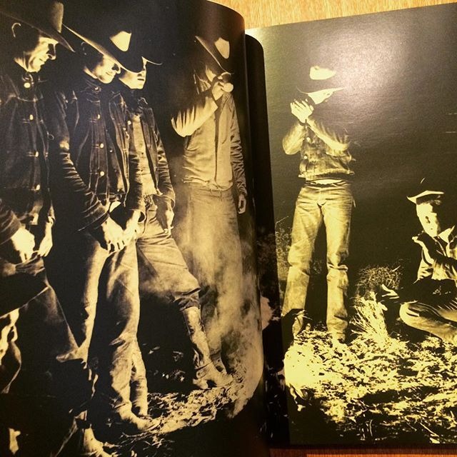 リーバイスの公式ヒストリーブック「This Is a Pair of Levi