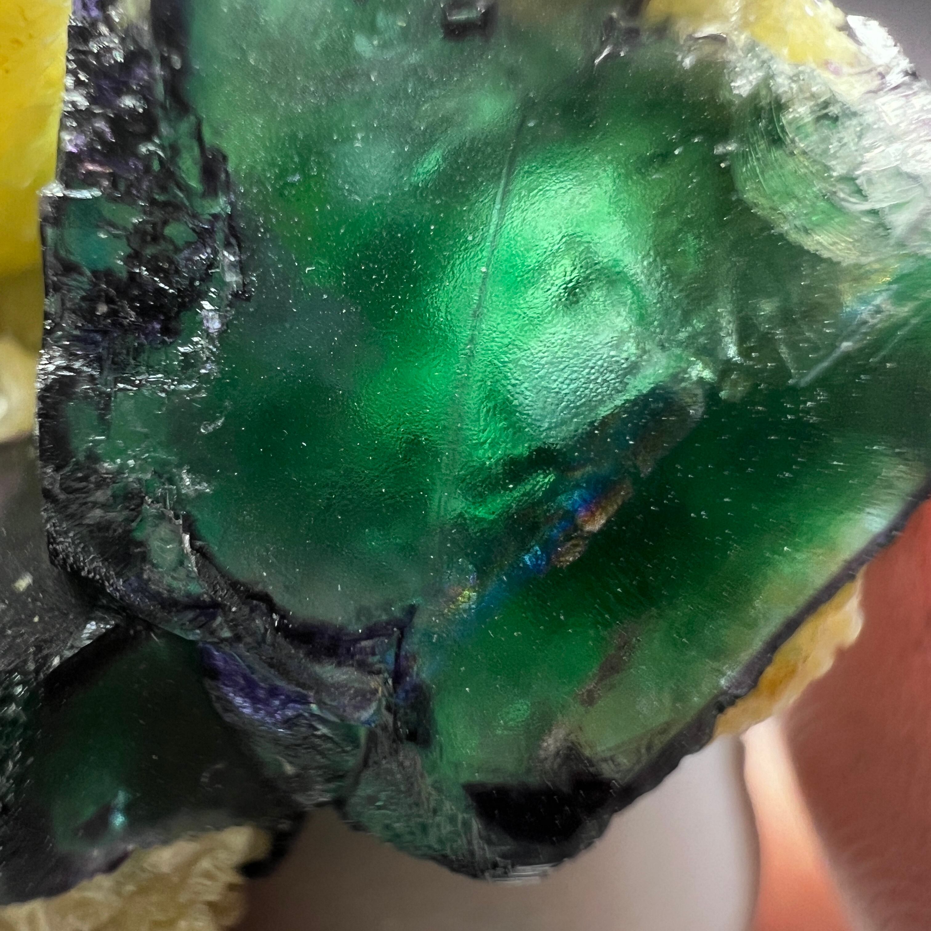 レインボーインクルージョン グリーンフローライト ナミビア エロンゴ