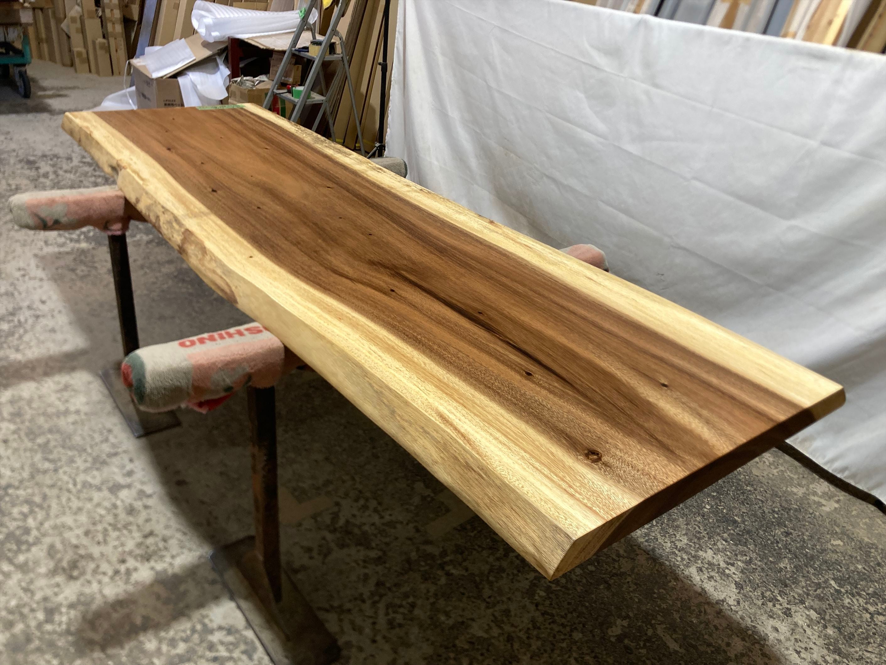 モンキーポッド9262 一枚板無垢 乾燥材 2340x660-660x52mm 天板のみ