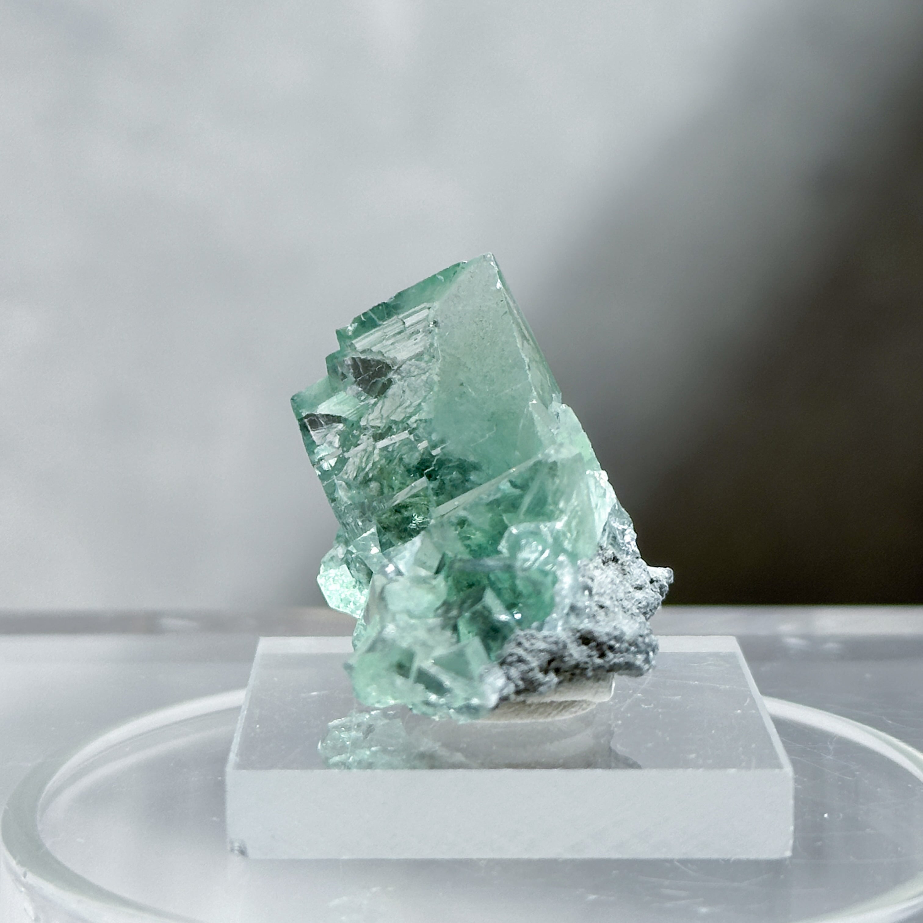 シャンファーリン産フローライト 原石22◇ Fluorite From Xianghualing