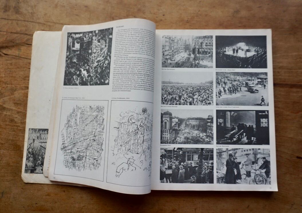 【希少・洋書】JOHN HEARTFIELD ジョン　ハートフィールド ダダ Amazon.co.jp: [美品 洋古書] Heartfield vesus Hitler - John Willett