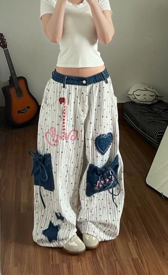 星柄刺しゅうワイドデニムパンツ