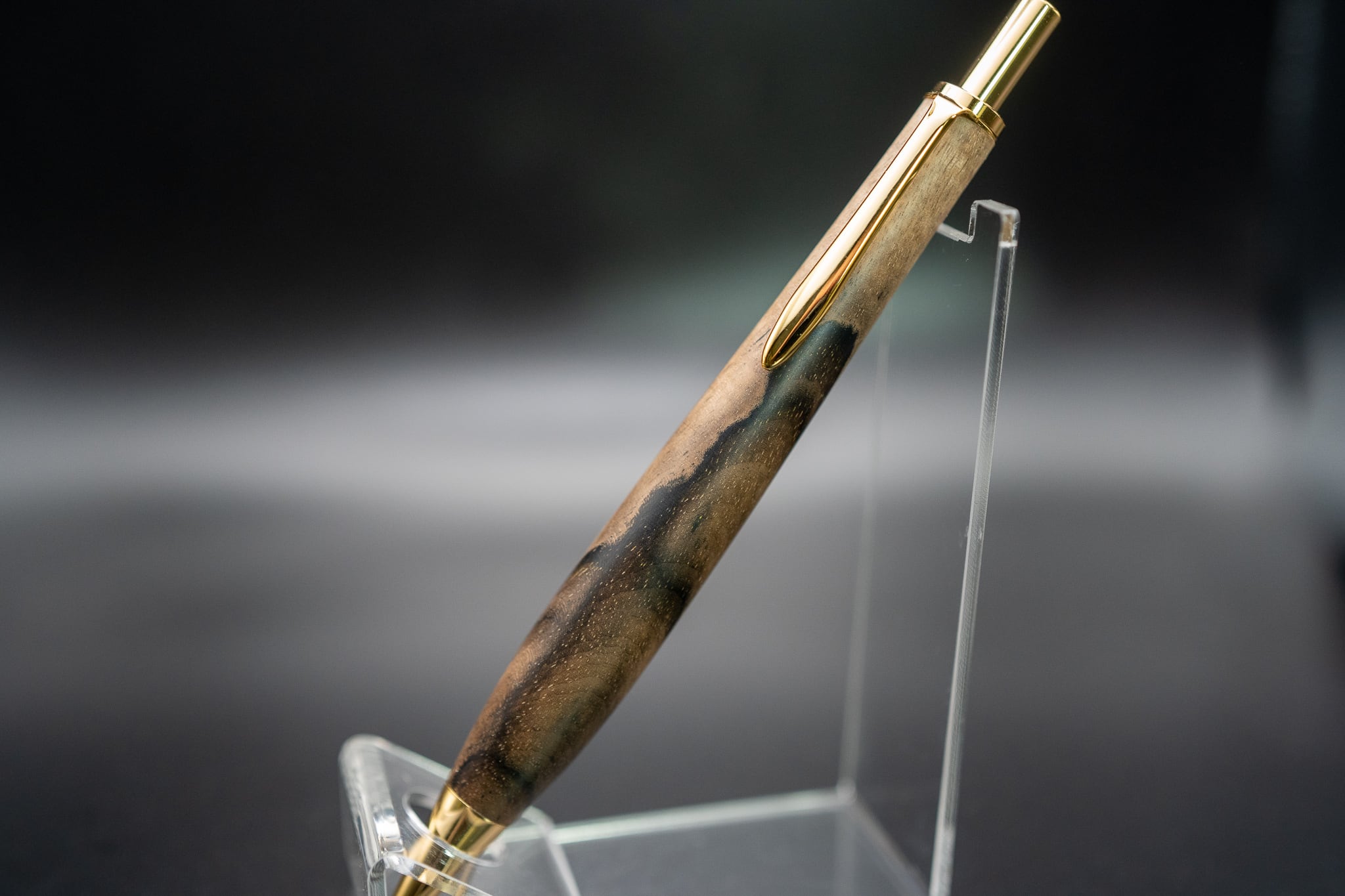 金杢犀　黒柿　孔雀杢　MP 魅惑の黒い紋様】黒柿 孔雀杢 極上 silver MP | 木軸ペン工房 金杢犀