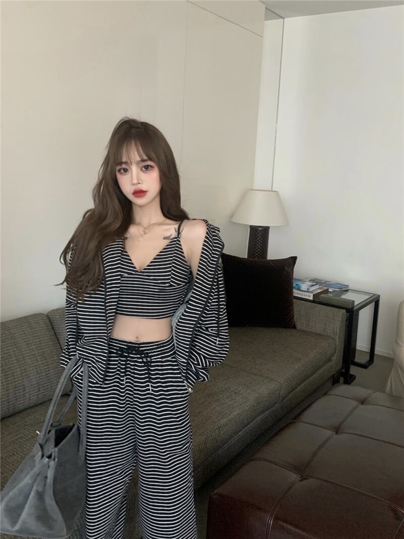 秋のスポーツとレジャーのファッションスーツセーターキャミソールハイウエストワイドレッグパンツスリーピース女性2020新しい ブラックストロベリース92298330583