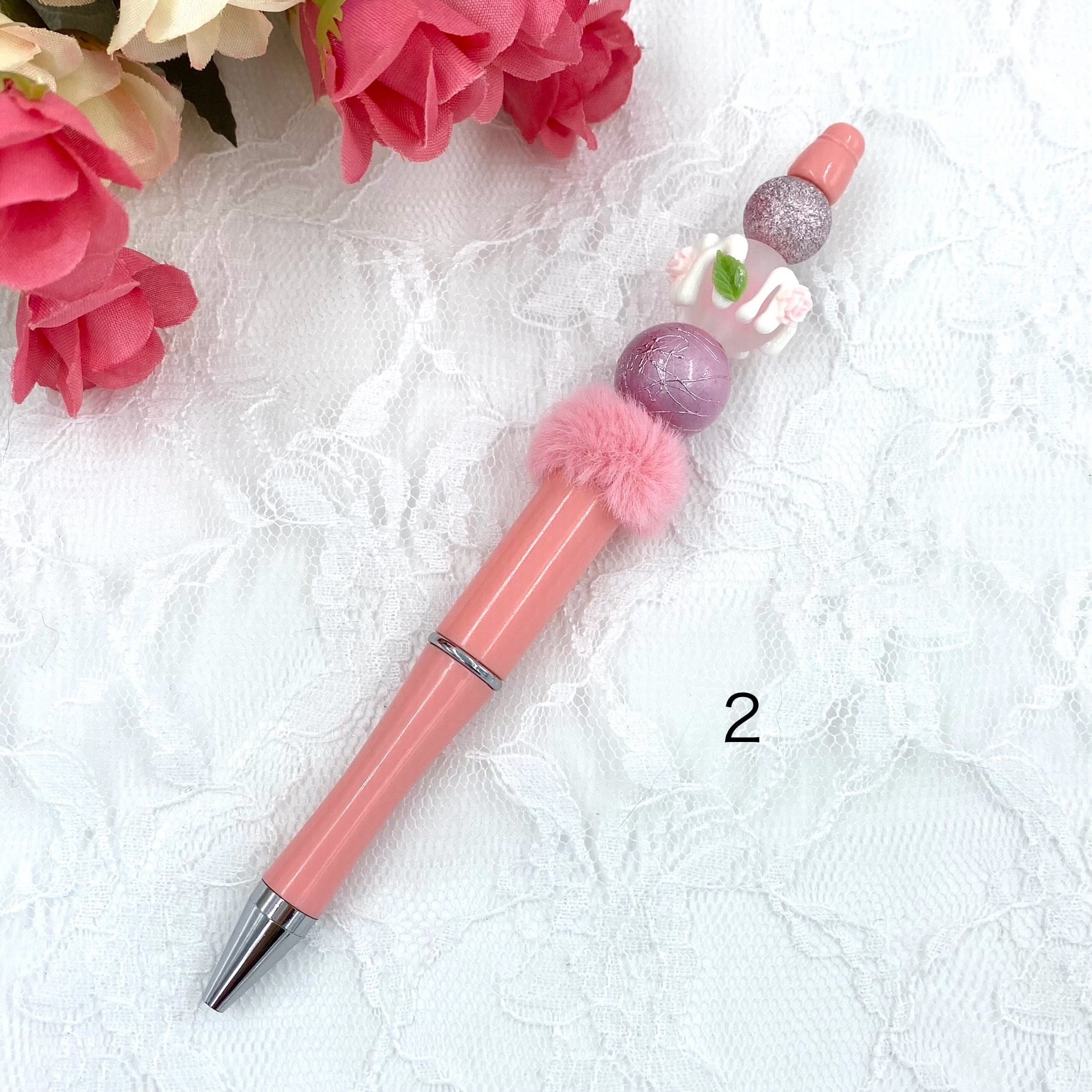 182 カスタムボールペン完成品 手書き蓄光薔薇パーツビーズボールペン