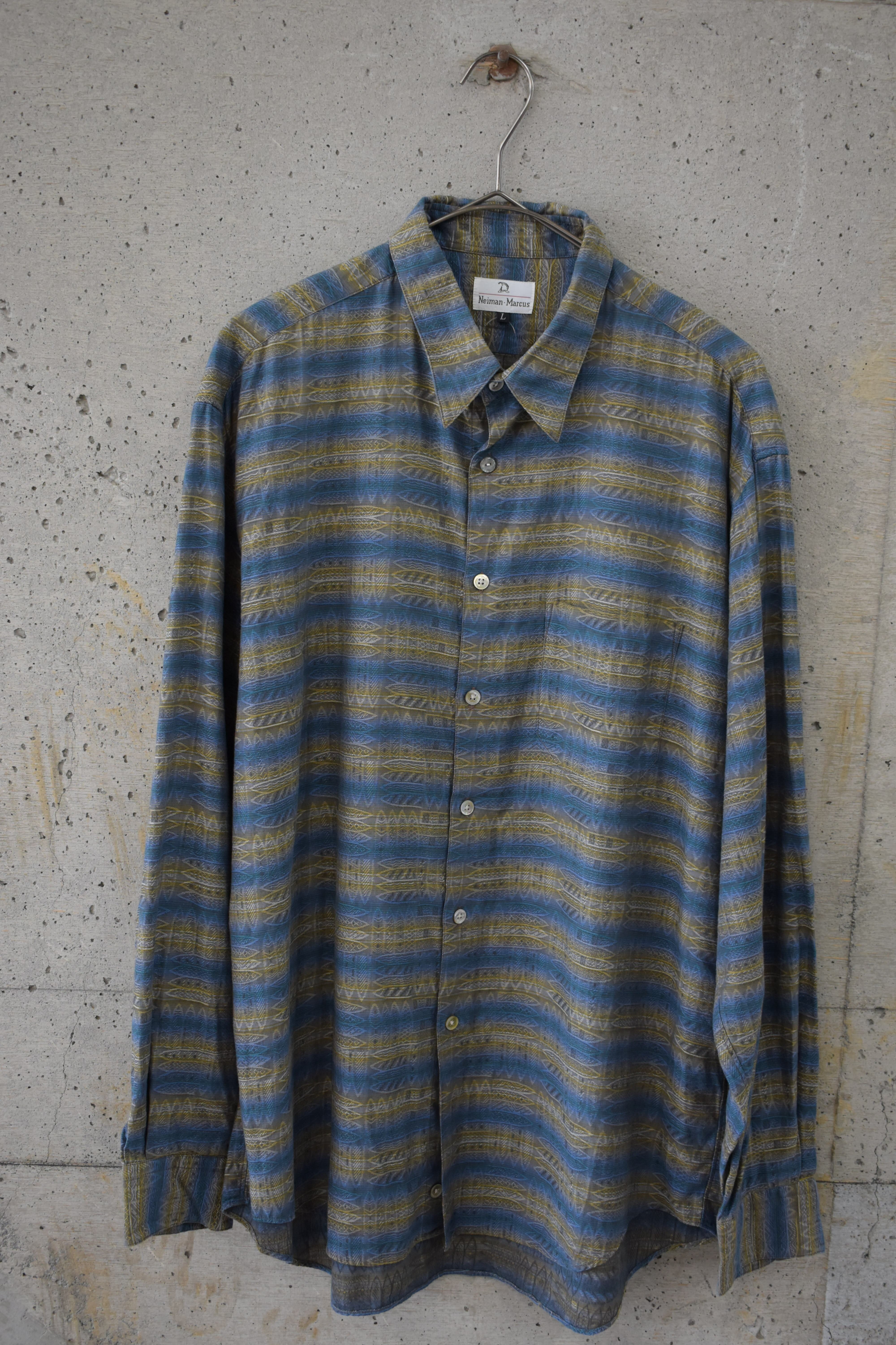 Geometric print shirt