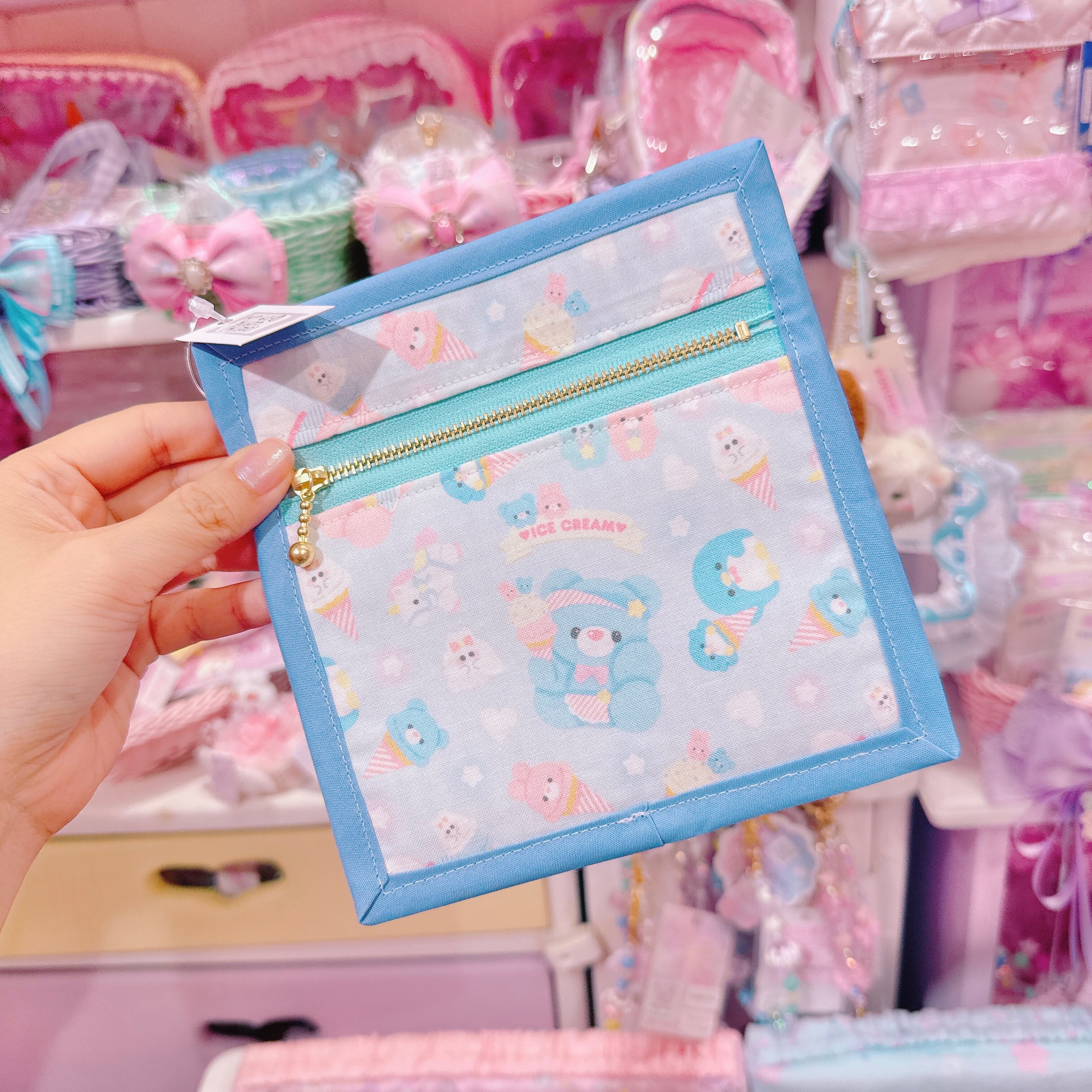 【M7】65-17スクエアシャカシャカポーチ