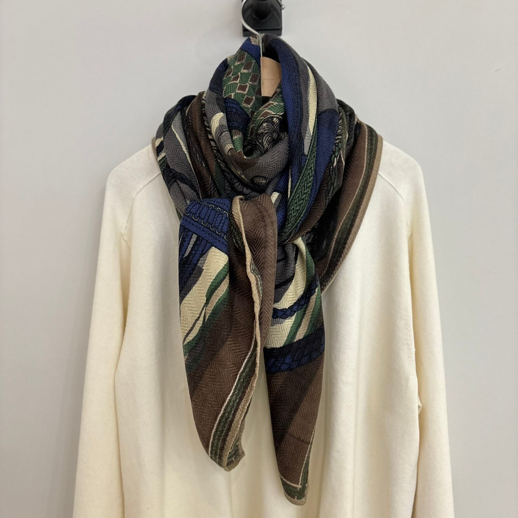 manipuri:15 ウール/シルク ストール (ロープ) ヘリンボーン織 120cm × 120cm