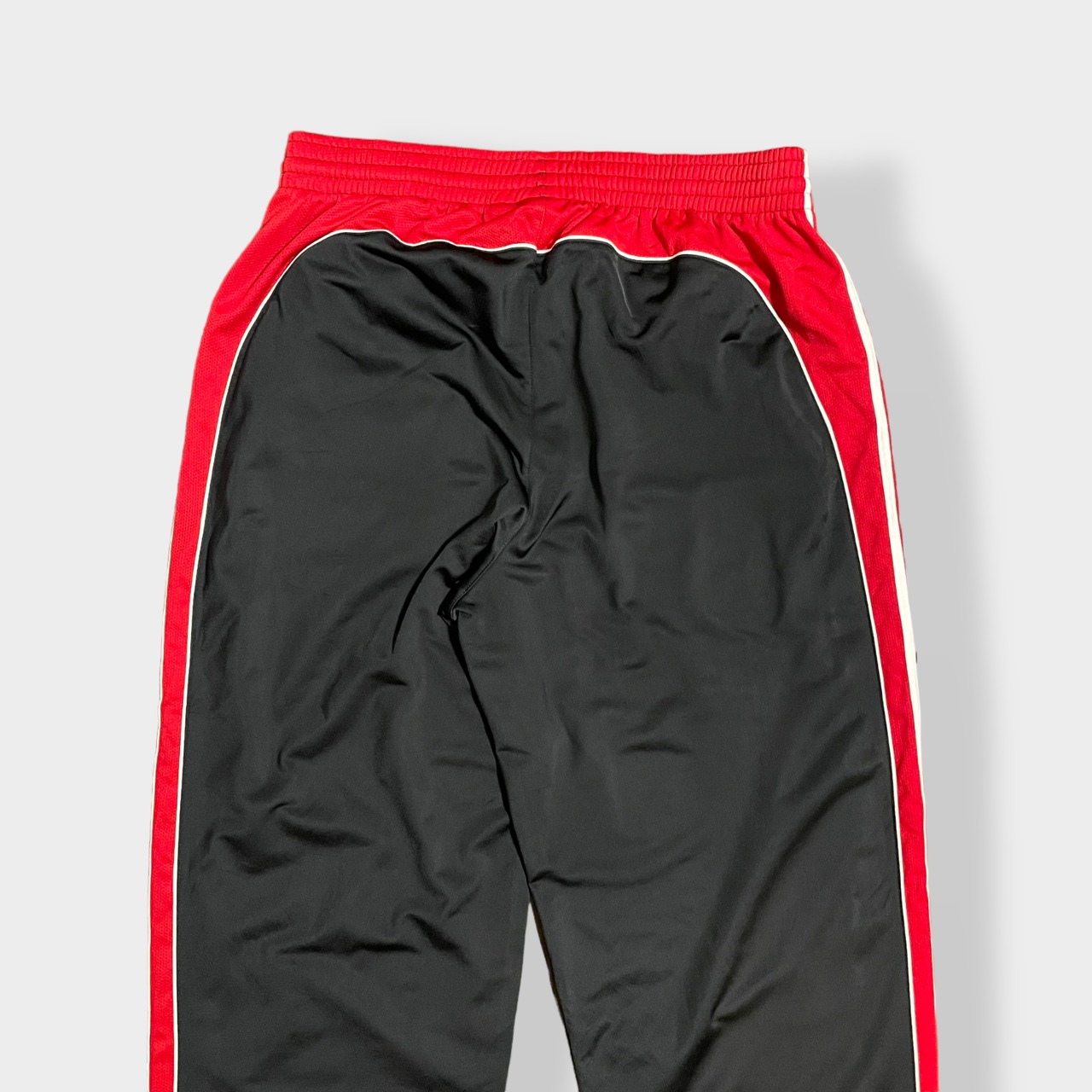 【adidas】トラックパンツ ジャージパンツ ジャージ下 トレーニングパンツ 刺繍ロゴ XXL ビッグサイズ ダボパン アディダス US古着