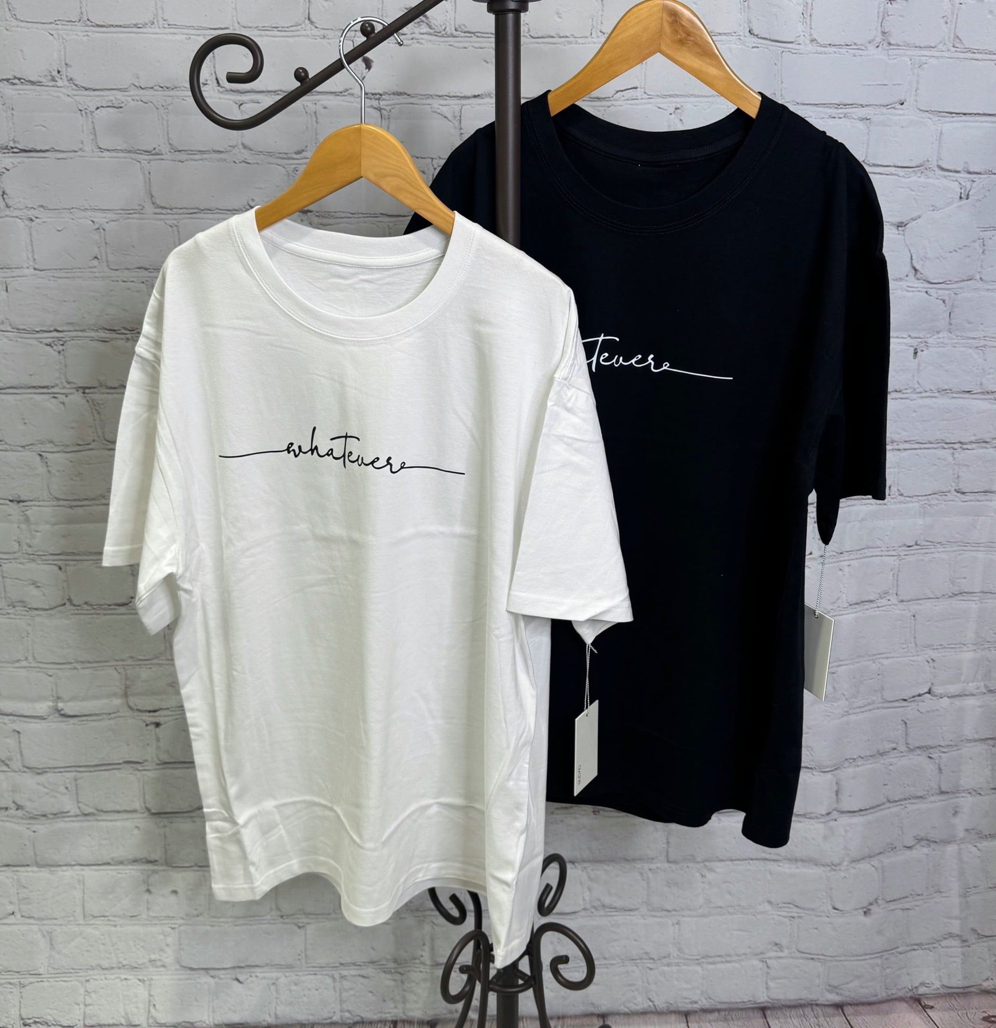 ayane アヤン スクリプトロゴTシャツ 836629
