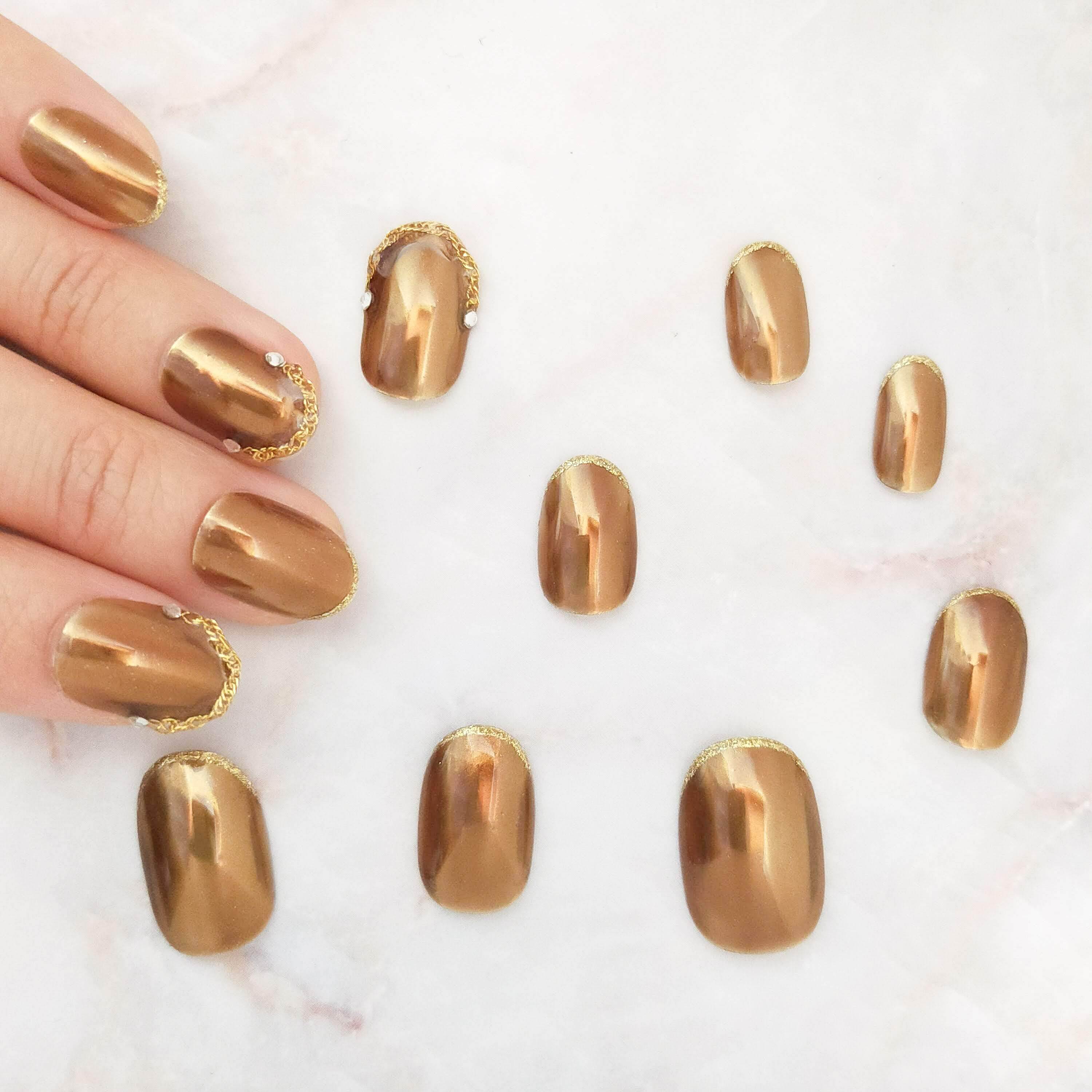 艶のある大人のブラウンネイル 秋 オータム チェーン ゴールド メタリック ネイルチップ専門店aula Nail ーアウラ ネイルー