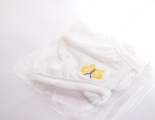 【Su-momo)】ちょうちょ刺繍の布マスク