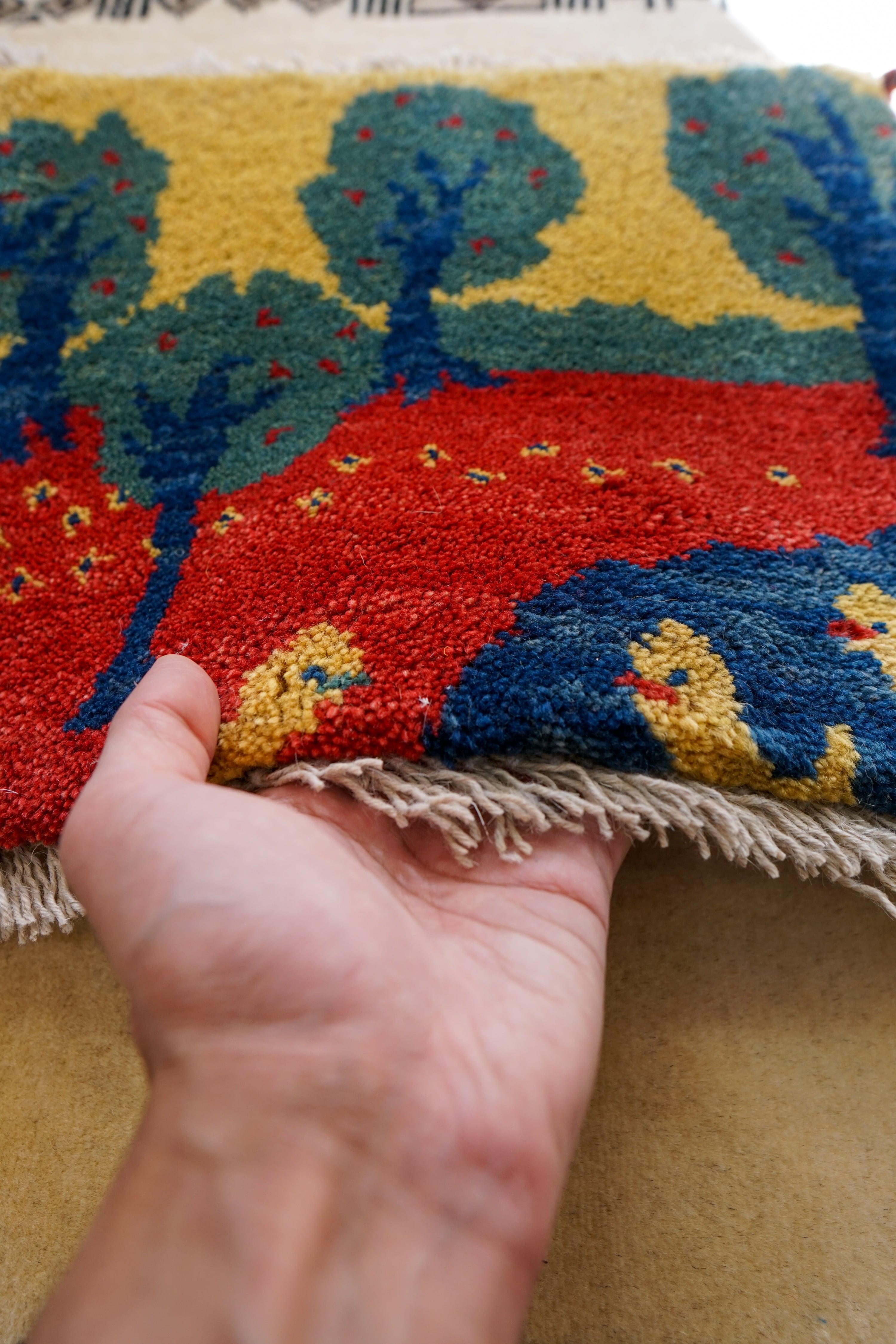 40×40cm 【ペルシャ絨毯 手織りギャッベ】アマレ族ギャッベ ギャベ