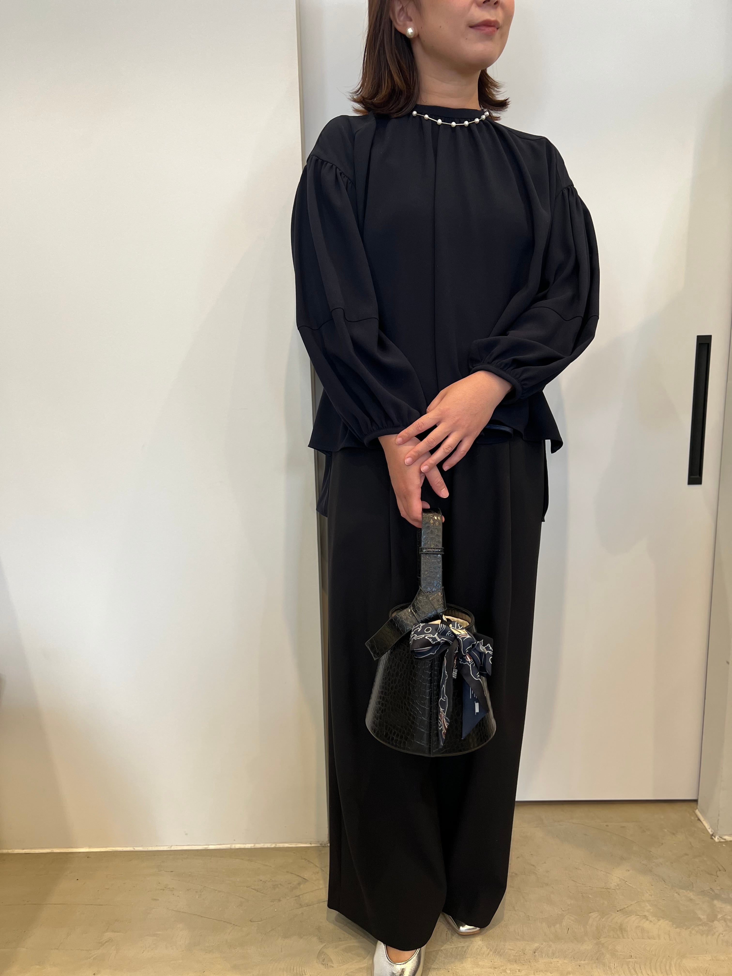 【PASSIONE】ギャザードロップショルダーブラウス 516910