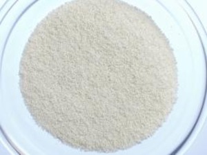 マテリアル　プラスチックJU-002【EVA白24M】50ml
