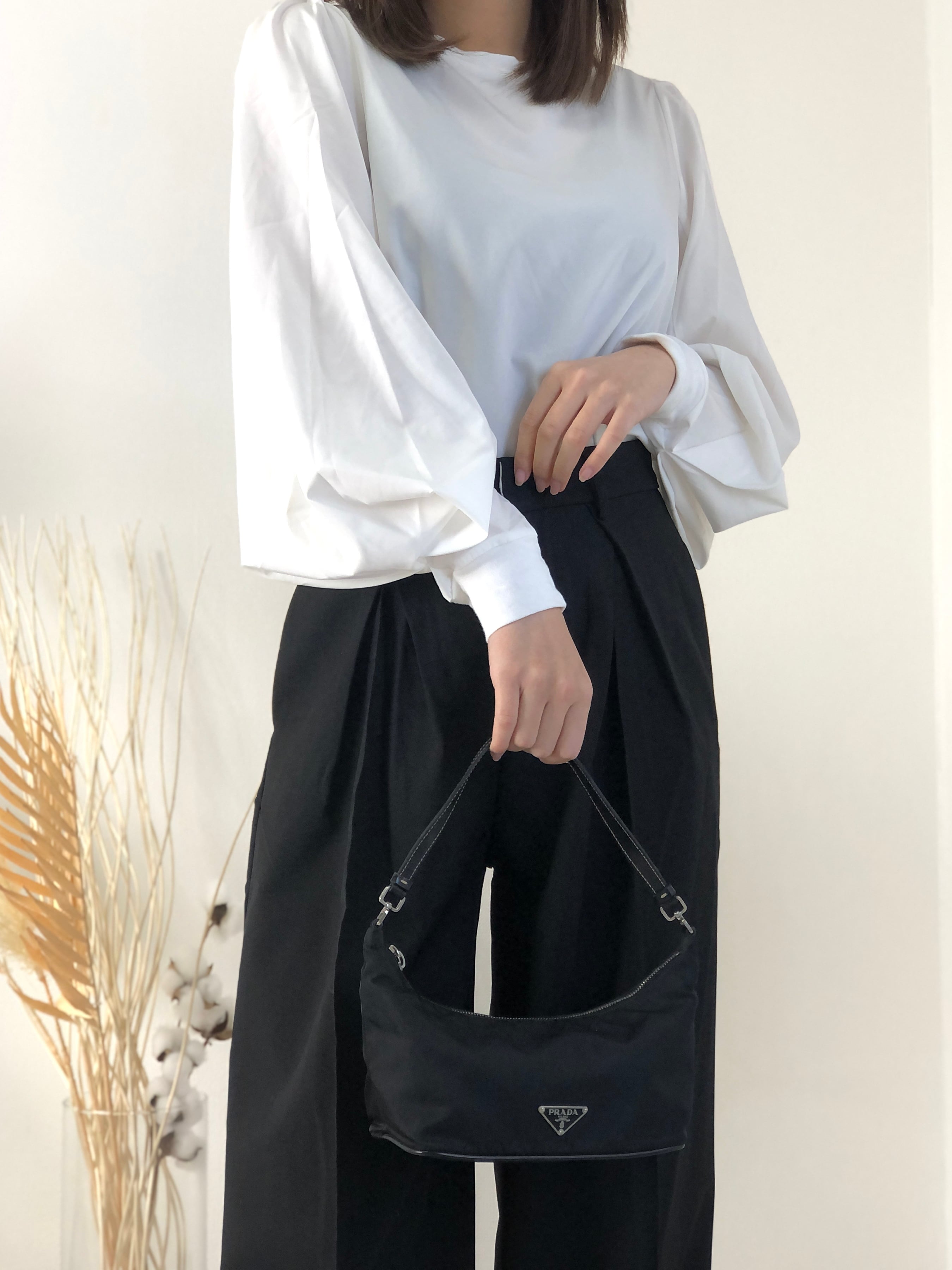 日本直送 名牌中古包 】PRADA プラダ トライアングルロゴ ナイロン