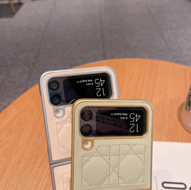 iPhone8 64GB SIMロックなし 極上品！折りたたみカバーセット iPhone8 64GB SIMロックなし 極上品！折りたたみカバーセット iPhone8