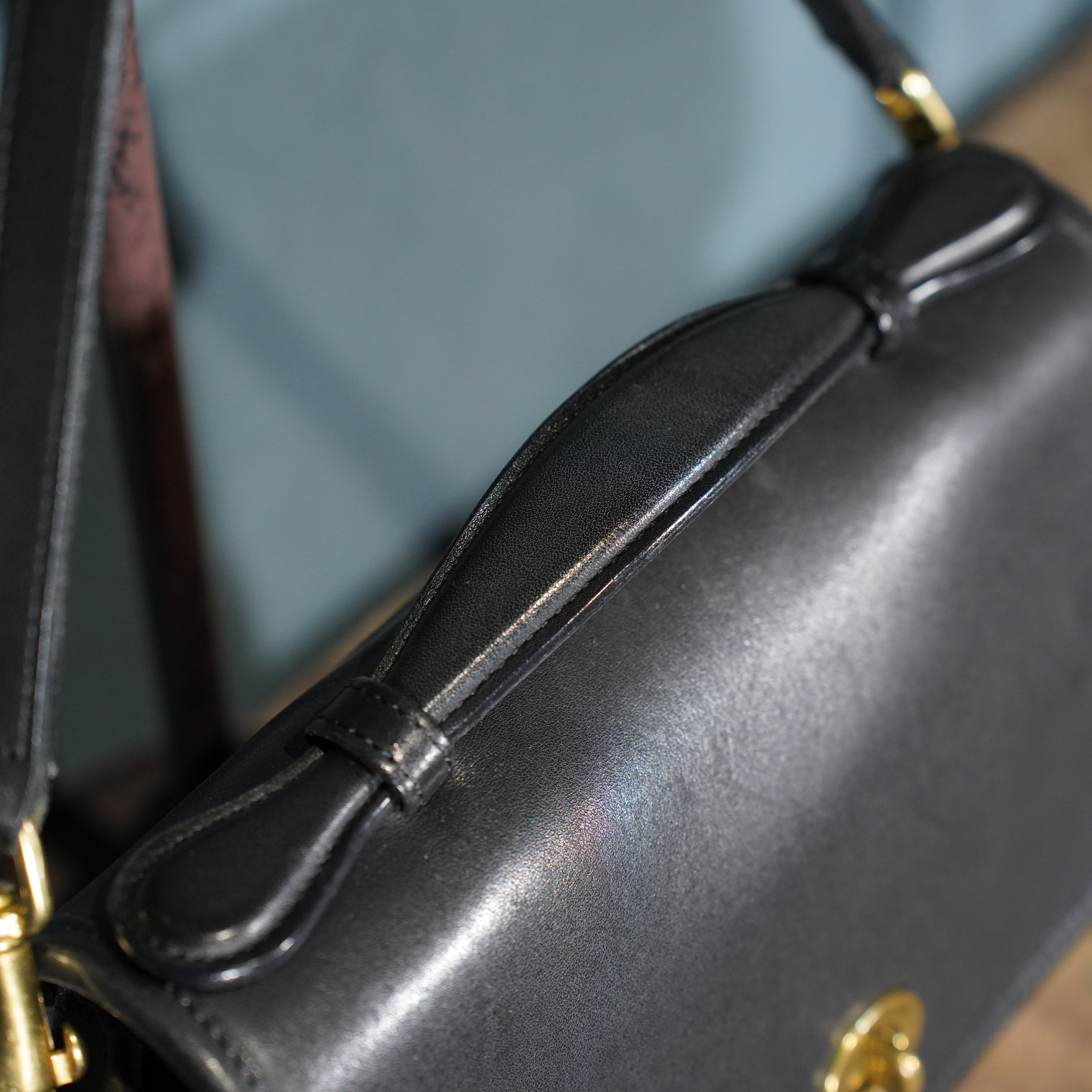 OLD COACH TURN LOCK DESIGN LEATHER 2WAY SHOULDER BAG MADE IN USA