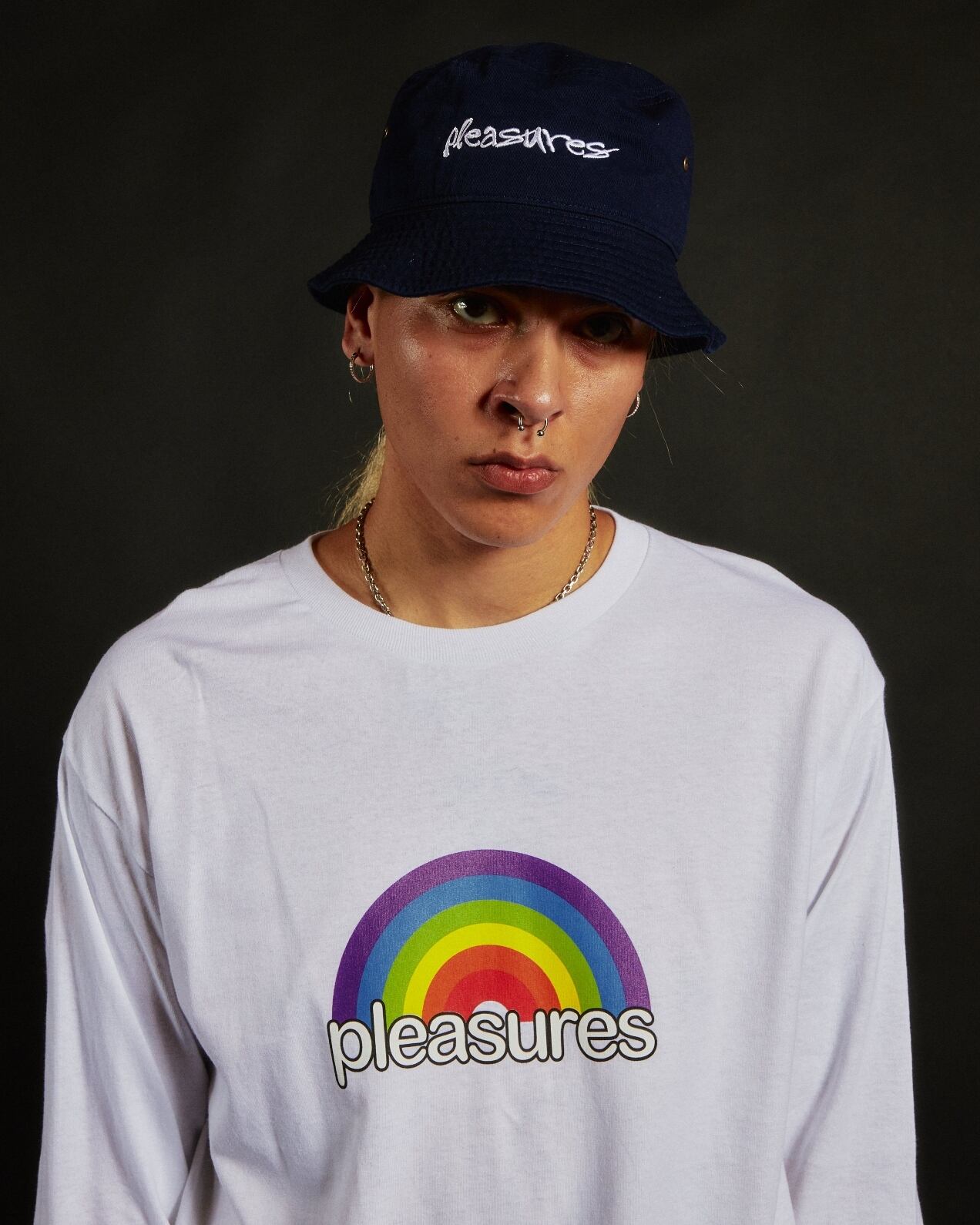 PLEASURES/プレジャーズ】HYDE LOGO BUCKET HAT バケットハット / NAVY